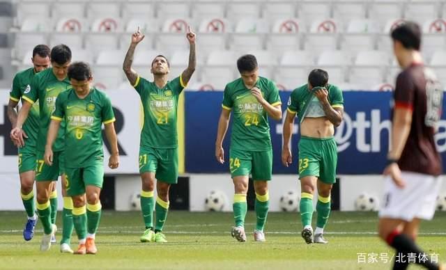 窗口期门兴格拉德巴赫主帅复盘——亚冠节点到来；引发热议；轮换策略成焦点(德甲门兴格拉德巴赫)