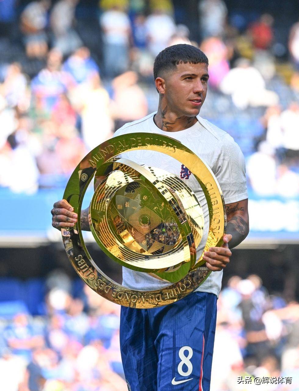 开云平台-里程碑夜布莱顿迎来里程碑，英超今晚刷纪录，悬念犹存，年轻球员得到机会(英超联赛布莱顿球员)